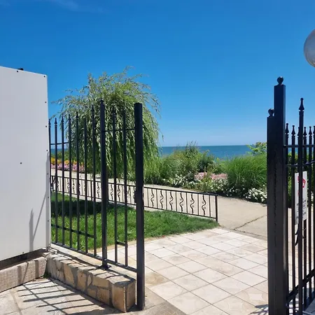 Апартаменты Prestige Apartment, *