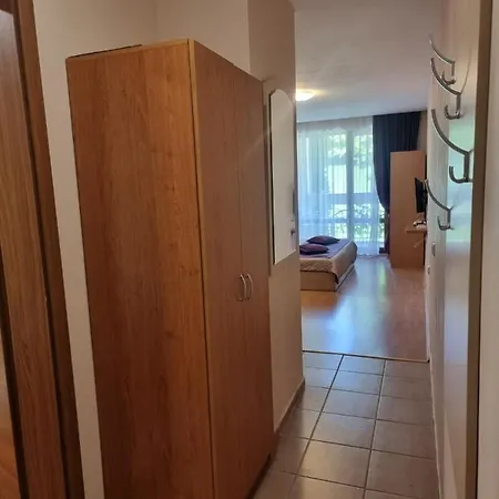 Prestige Apartment, Апартаменты *