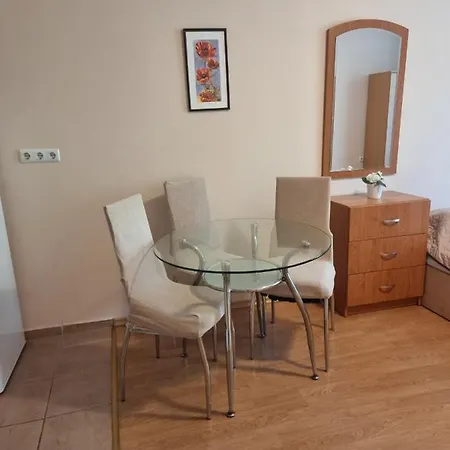 Апартаменты Prestige Apartment,