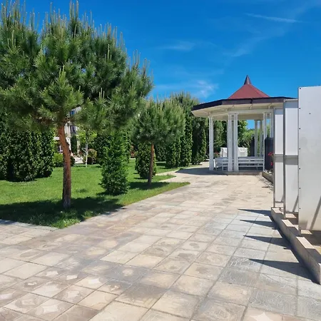 Апартаменты Prestige Apartment,